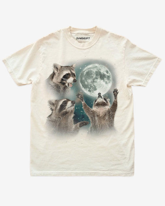 Flat lay shirt in ivory with funny retro graphic of three raccoons howling at the moon