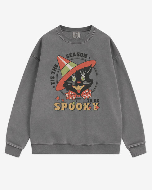 Flat lay gray 'Tis The Season To Be Spooky' sweatshirt with retro Halloween graphic of a grinning black cat with hat.