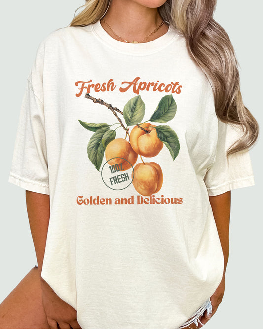Apricots Commercial Graphic Shirt in natural color